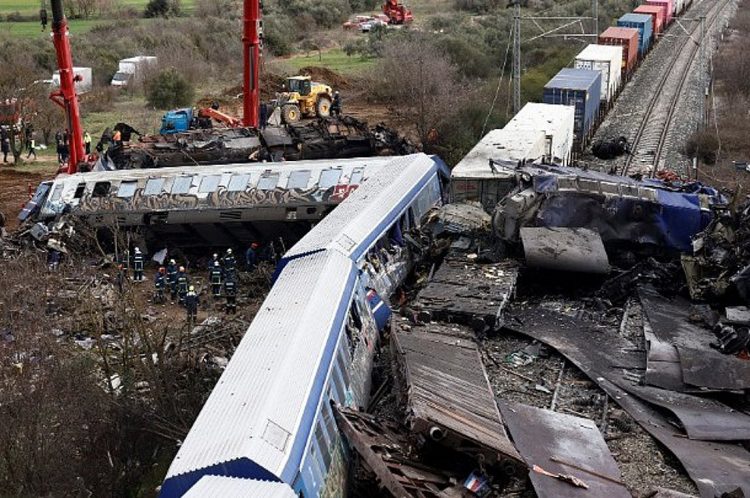 Τραγωδία στα Τέμπη: Νέα στοιχεία προσκόμισαν γονείς θύματος – Δείχνουν Τριαντόπουλο