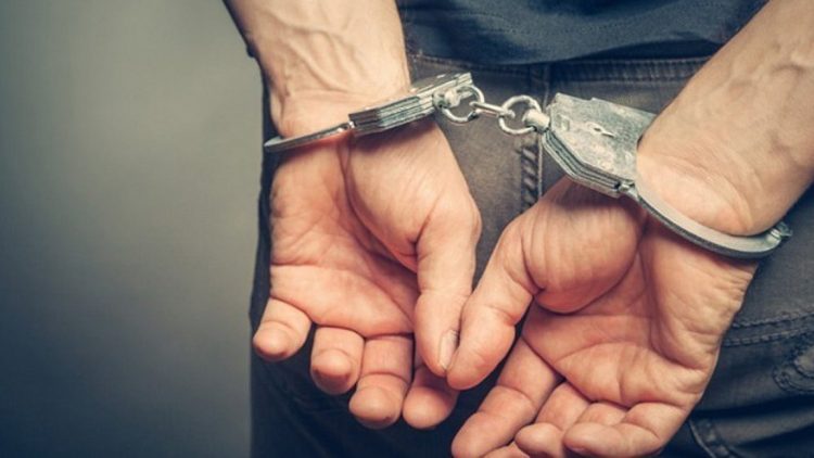 Σύλληψη 32χρονου για ληστείες σε Καμίνια, Κορυδαλλό και Νίκαια