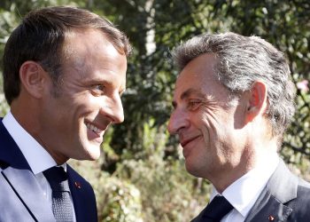 Λίγες ώρες πριν την φυλακή ο Σαρκοζί συνάντησε τον Μακρόν
