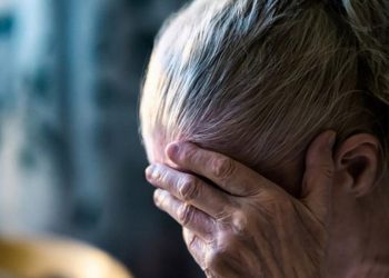 Τρόμος για 90χρονη μέσα στο σπίτι της – Της επιτέθηκε 50χρονος για να τη ληστέψει