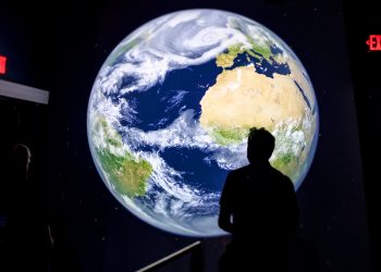 Η NASA «κρύβει» εξωγήινο διαστημόπλοιο