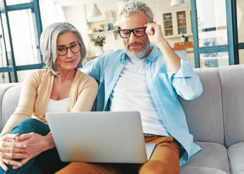 Βγήκατε στη σύνταξη μετά τον Μάιο του 2016; Δείτε πώς θα λάβετε αναδρομικά έως και 15.000 ευρώ