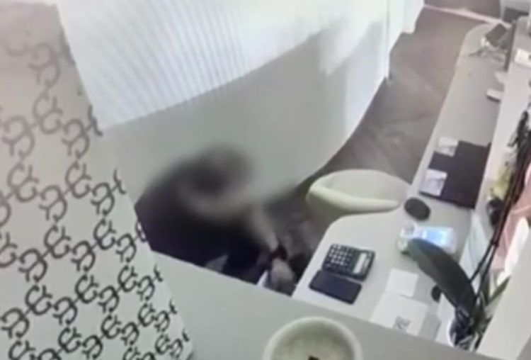 Βίντεο από τη δράση 54χρονου που ξάφριζε καταστήματα στο Κολωνάκι