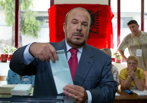 Πέθανε ο πρώην πρωθυπουργός της Αλβανίας, Φάτος Νάνο