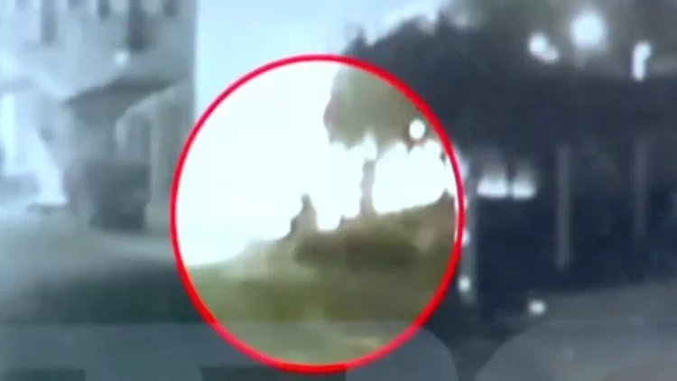 Δολοφονία στη Φοινικούντα: Νέο βίντεο ντοκουμέντο με το σκούτερ να φεύγει από το κάμπινγκ – Το προφίλ των 22χρονων