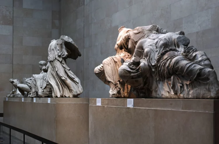 Βρετανικό Μουσείο: Η αφρόκρεμα του διεθνούς τζετ σετ «πάρταρε» με φόντο τα Γλυπτά του Παρθενώνα