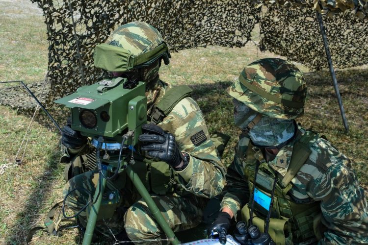 Τριήμερο πένθος στις Ένοπλες Δυνάμεις με απόφαση Ν. Δένδια για το θάνατο του ΕΠΟΠ στρατιώτη στη Ρόδο