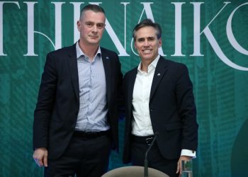 Παναθηναϊκός – Η επίσημη παρουσίαση των Κορόνα και Κοτσόλη: «Να ξαναχτίσουμε την ομάδα για να επανέλθουμε στους τίτλους»