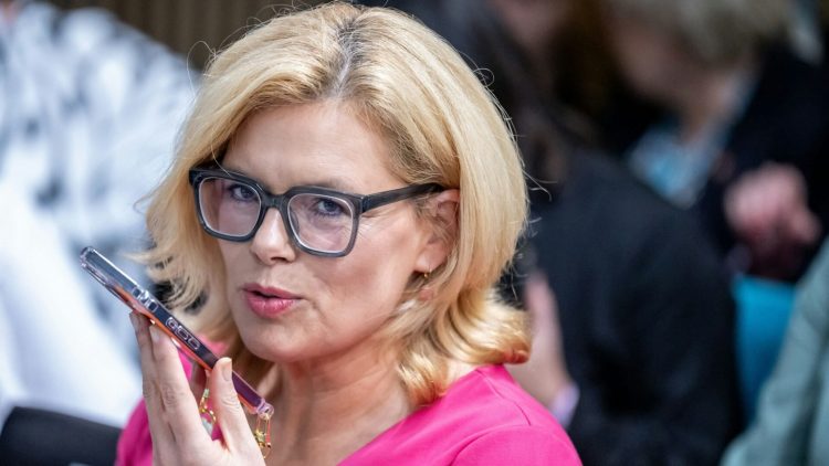 Γερμανία: «Ο οίκος ανοχής της Ευρώπης» – Σάλος από τη δήλωση της προέδρου της Bundestag