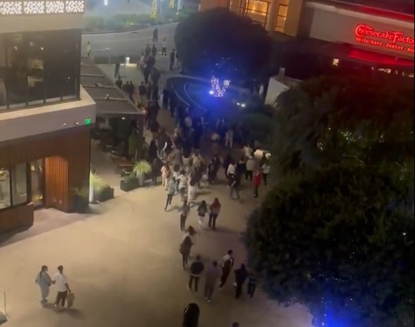 Καλιφόρνια: Πυροβολισμοί σε εμπορικό κέντρο ανήμερα της Black Friday – Τρεις τραυματίες – ΒΙΝΤΕΟ