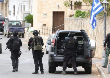 Μακελειό στα Βορίζια: Στη φυλακή τα τρία αδέλφια – Ψάχνουν στον Ψηλορείτη για τα όπλα του φονικού