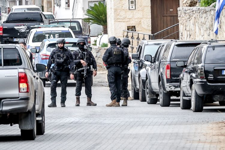 Βορίζια: Συμμετείχε στο μακελειό ο γαμπρός του 39χρονου – Ερευνάται αν κρατούσε το καλάσνικοφ