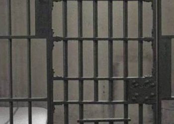 Θεσσαλονίκη: Στη φυλακή 30χρονος που απείλησε με ψαροντούφεκο τους γονείς του