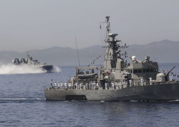 Αιγαίο: Προετοιμασία της κοινής γνώμης για ελληνοτουρκική συμφωνία σε «ήρεμα νερά»