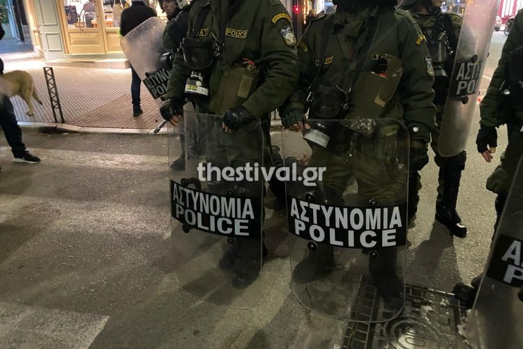 Θεσσαλονίκη: 4 προσαγωγές και δύο συλλήψεις λίγο πριν από την πορεία για το Πολυτεχνείο