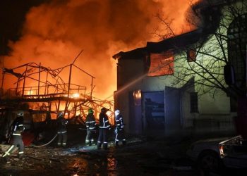 Ουκρανία: Οι ειδικές δυνάμεις της Ουκρανίας ανακοίνωσαν ότι έπληξαν αποθήκη πετρελαίου στην Κριμαία