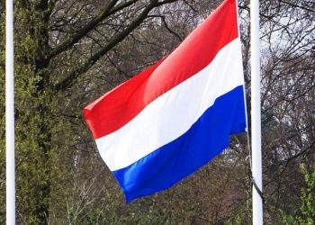 Ολλανδία: Ο στρατός έκανε χρήση όπλων εναντίον drones που πετούσαν πάνω από βάση της πολεμικής αεροπορίας