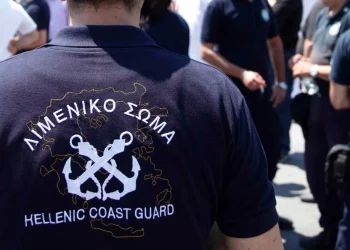 Έπαιρνε και «φακελάκια» για ελέγχους πλοίων ο Λιμενικός που συνελήφθη στο Βόλο για ασέλγεια σε δύο ανήλικους