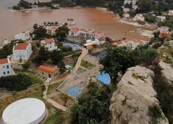 Το Καστελλόριζο χτύπησε η κακοκαιρία Byron – Πλημμύρισαν σπίτια και επιχειρήσεις