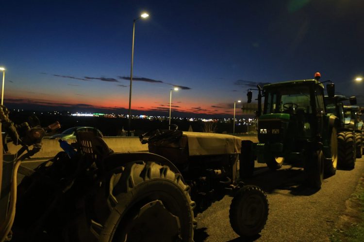 Έληξε ο αποκλεισμός του τελωνείου των Ευζώνων και της παλαιάς Εθνικής Θεσσαλονίκης–Έδεσσας από αγρότες