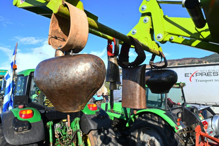 Σκληραίνουν τη στάση τους οι αγρότες: Στον χορό των κινητοποιήσεων ολόκληρη η χώρα – Πού έχει μπλόκα