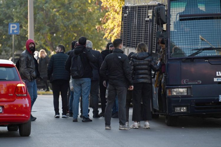 ΟΠΕΚΕΠΕ: Ελεύθερες άλλες δύο κατηγορούμενες για τις παράνομες επιδοτήσεις – Τι δήλωσε η πεθερά του «αρχηγού»