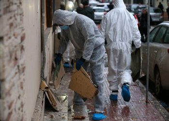 Θεσσαλονίκη: Επαγγελματικό χτύπημα «βλέπουν» πίσω από την έκρηξη στον Εύοσμο – Τι εξετάζουν οι Αρχές