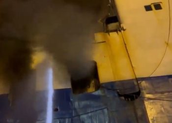 Ουκρανία: Φωτιά σε πλοίο έπειτα από ρωσική επίθεση στο λιμάνι της Οδησσού