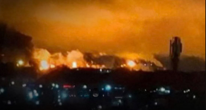 Η Ουκρανία ανακοίνωσε ότι έπληξε ένα από τα μεγαλύτερα διυλιστήρια της Ρωσίας