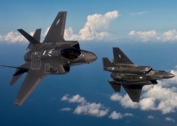 Bloomberg: Ο Ερντογάν ζητά την επιστροφή των S-400 για να πάρει τα F-35