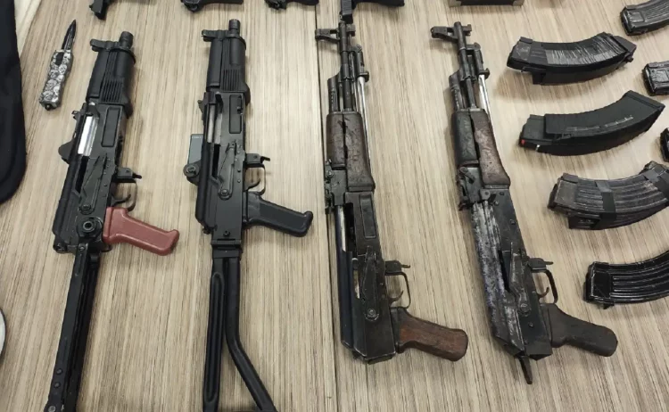 Greek Mafia: Το οπλοστάσιο που ανακάλυψε η ΕΛΑΣ στη γιάφκα της Καλλιθέας