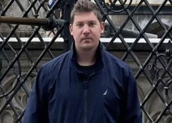 Εξαφάνιση 33χρονου γιατρού: «Υπήρχαν πιέσεις και αντιζηλίες στο νοσοκομείο» λέει ο πατέρας του