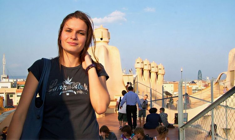 Μαρία Παππά: Θρήνος για την Ελληνίδα αεροσυνοδό στο μοιραίο Falcon που συνετρίβη