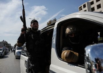 Συρία: Απαγόρευση της κυκλοφορίας στη Λαττάκεια μετά τα βίαια επεισόδια με έναν νεκρό