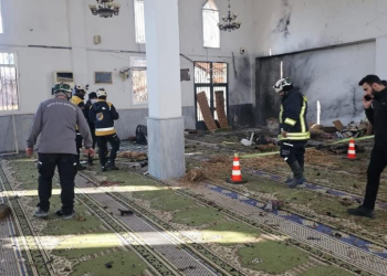 Μία μικρή σουνιτική εξτρεμιστική οργάνωση ανέλαβε την ευθύνη για την επίθεση κατά τεμένους της πόλης Χομς