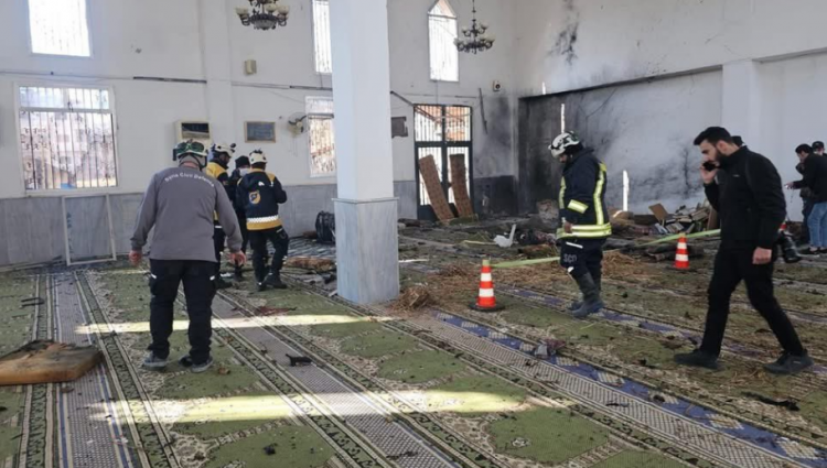 Μία μικρή σουνιτική εξτρεμιστική οργάνωση ανέλαβε την ευθύνη για την επίθεση κατά τεμένους της πόλης Χομς