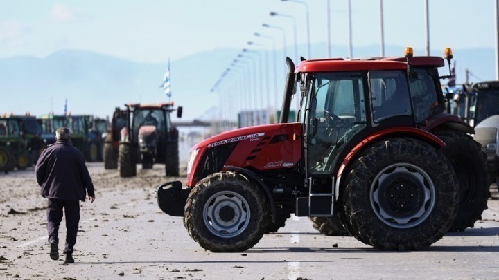 Συνεχίζεται η ενίσχυση των αγροτικών μπλόκων σε βόρειο και νότιο Έβρο