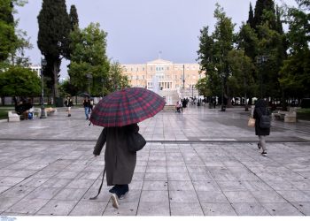 Καιρός τύπου «Π» φέρνει καταιγίδες και βροχές τα Χριστούγεννα – Η ανάρτηση Τσατραφύλλια