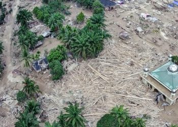 Ινδονησία: Οι νεκροί από τις πρόσφατες πλημμύρες ξεπέρασαν τους 1.000