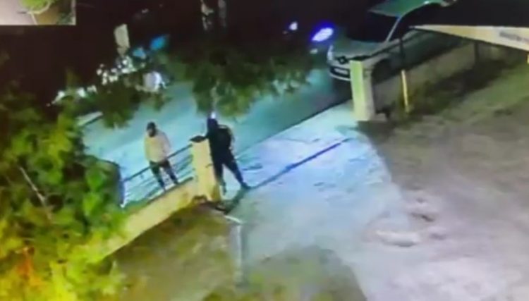 Χειροπέδες σε δύο για τη ληστεία στην Κηφισιά με λεία 180.000 ευρώ – Εικόνες από τη δράση τους