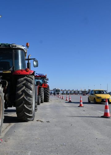 Ανακοίνωση Aγροτικού Συλλόγου Δ. Αχαΐας κατά των συναδέλφων τους που μετείχαν στη συνάντηση με τον πρωθυπουργό: Δεν εκπροσωπούν κανέναν άλλο παρά μόνο τον εαυτό τους