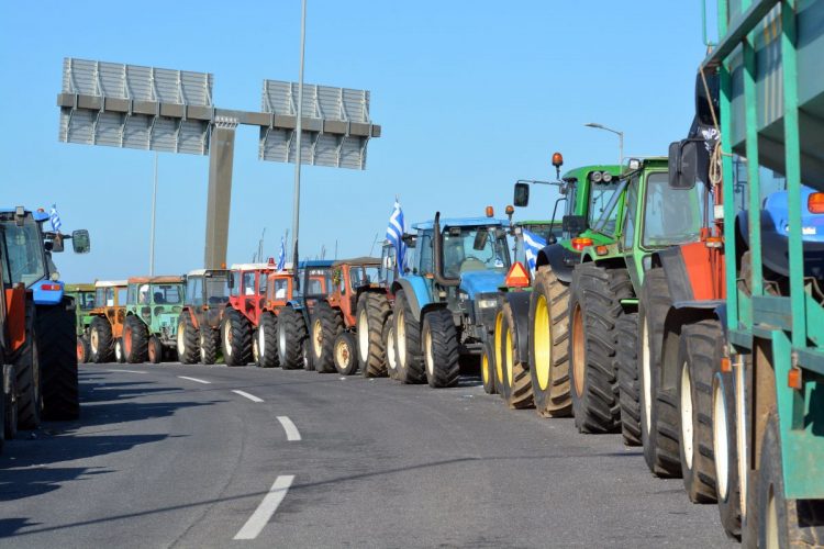 Αγρότες: Σήμερα στη Νίκαια η πανελλαδική των μπλόκων – Αποφασίζει για αντιπροσωπεία και ατζέντα