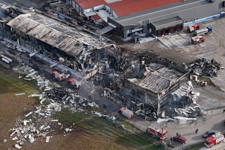 Έκρηξη στο εργοστάσιο «Βιολάντα« στα Τρίκαλα: Συγκλονίζει διασωθείσα της τραγωδίας – «Ακούμε ξαφνικά έναν κρότο δυνατό, έσβησαν τα πάντα»