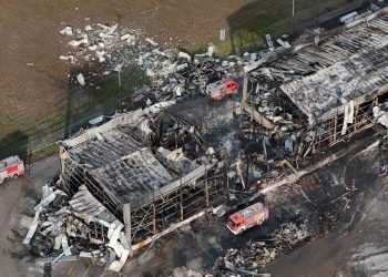 Τραγωδία στα Τρίκαλα: Τρεις συλλήψεις για την έκρηξη στο εργοστάσιο «Βιολάντα»