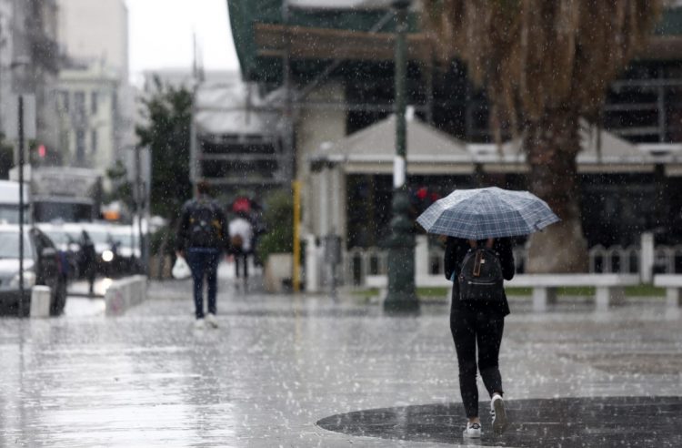 Κακοκαιρία: Σε επιφυλακή ο δήμος Αθηναίων – Έκτακτα μέτρα για ευάλωτους πολίτες