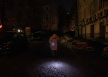 Ουκρανία: Σχεδόν το 60% του Κιέβου παραμένει χωρίς ηλεκτρικό ρεύμα