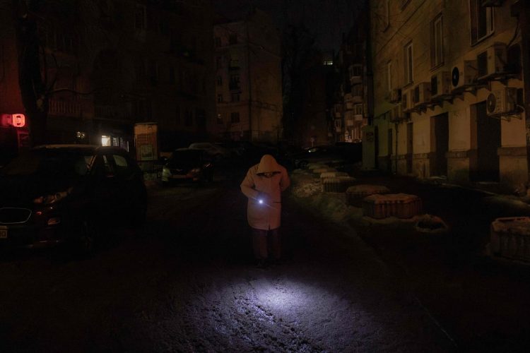 Ουκρανία: Σχεδόν το 60% του Κιέβου παραμένει χωρίς ηλεκτρικό ρεύμα