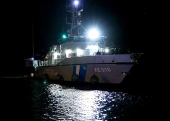 Τραγωδία στο Παράλιο Άστρος: Νεκρός ο λιμενικός που έπεσε στη θάλασσα – Πώς συνέβη το δυστύχημα