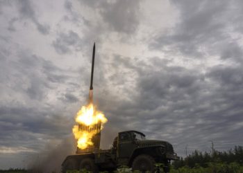 Ρωσία: Το υπουργείο Άμυνας δήλωσε ότι χρησιμοποίησε πύραυλο Oreshnik εναντίον εργοστασίου στο Λβιβ της Ουκρανίας στις 9 Ιανουαρίου