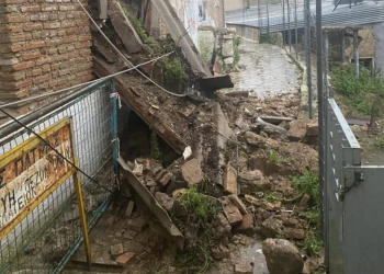 Πάτρα: Κατέρρευσε σπίτι στην Άνω Πόλη